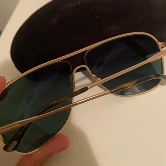 Tom Ford sunglasses. Good condition. Originally bought at $400 - Picture 3 of 6